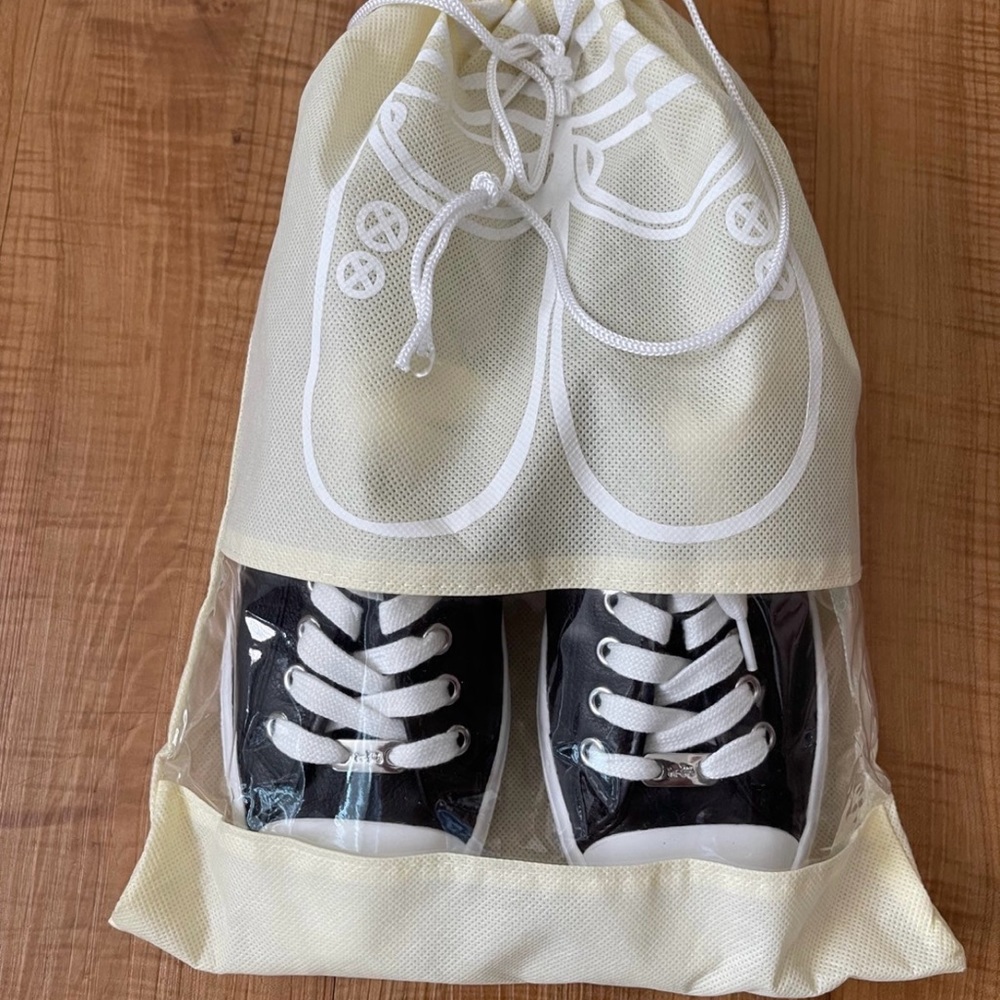 Like new sneakers with cloth bag and shoes were only work once